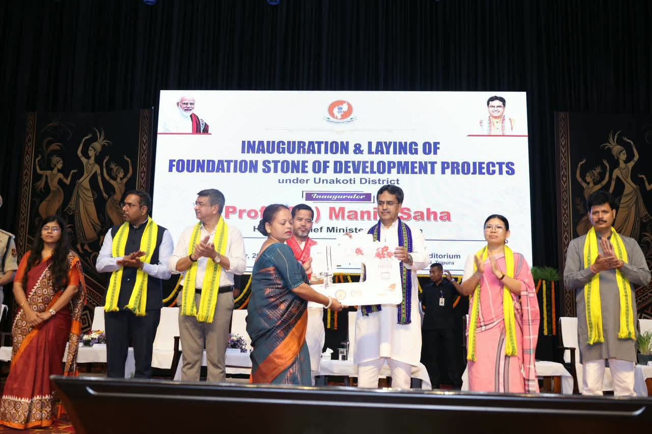 ঊনকোটি জেলার কুমারঘাটে ২১টি উন্নয়নমূলক প্রকল্পের উদ্বোধন ও ভিত্তিপ্রস্তর স্থাপন মুখ্যমন্ত্রীর