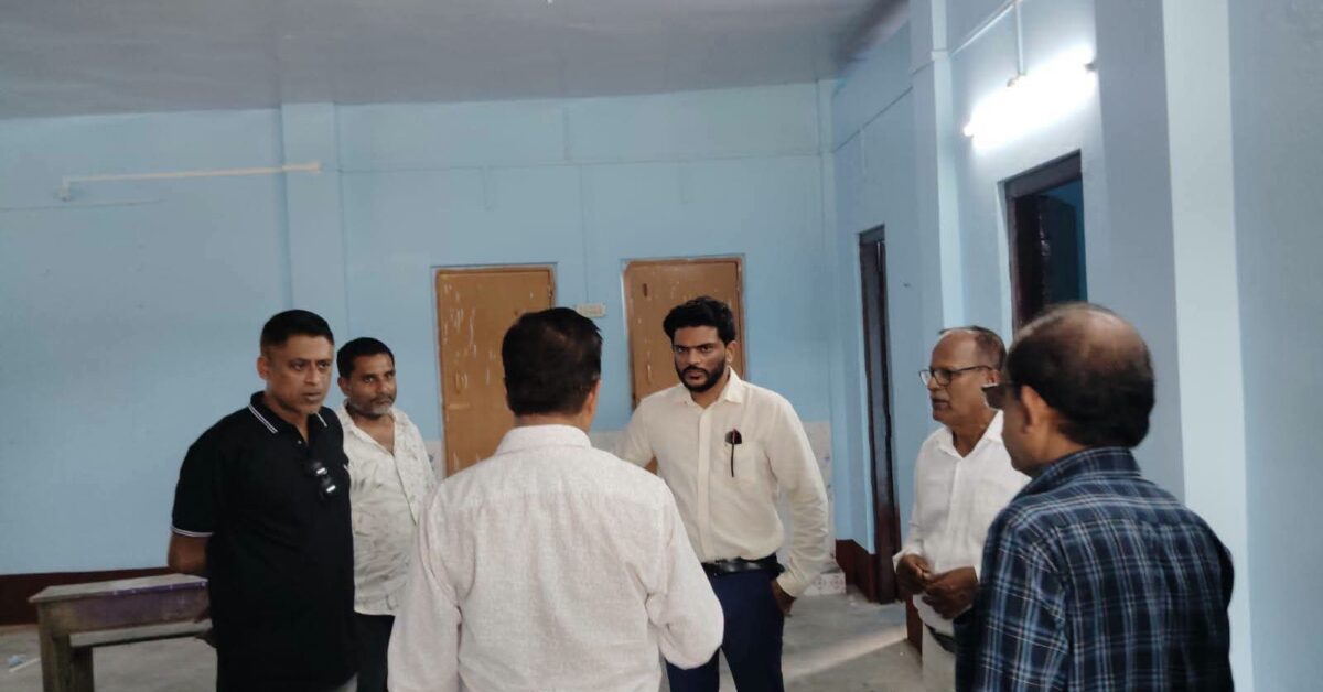 অস্মিতা দে-র পথচলার সূচনা যেখানে! বিদ্যাপীঠ জুডো প্লে সেন্টার পরিদর্শনে দক্ষিণ জেলার জেলাশাসক