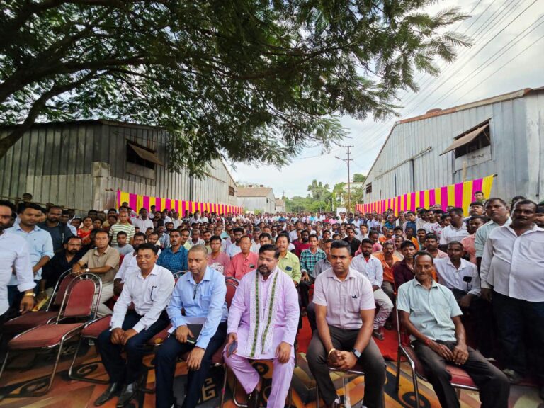 রেশন গ্রাহকদের জন্য বড় ঘোষণা খাদ্যমন্ত্রীর: রাজ্যজুড়ে বিনামূল্যে চিনি-ময়দা-সুজি সরবরাহের উদ্যোগ