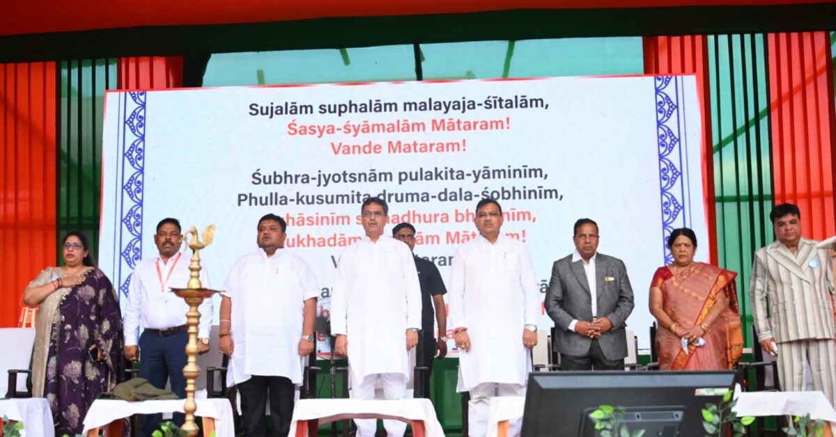 স্বাস্থ্য পরিকাঠামোয় বড় পদক্ষেপ: রাজ্যে ৪-৫টি নতুন সুপার স্পেশালিটি হাসপাতাল ও স্বাস্থ্য বিশ্ববিদ্যালয় গঠনের ঘোষণা মুখ্যমন্ত্রীর