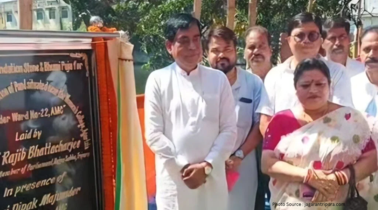 শহরের সৌন্দর্য বাড়াতে নতুন উদ্যোগ: মহিলা কলেজ সংলগ্ন পুকুর সংস্কার ও সৌন্দর্যায়নের কাজের সূচনা